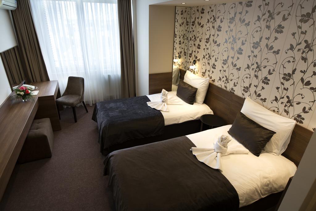 Hotel Kragujevac Exterior photo